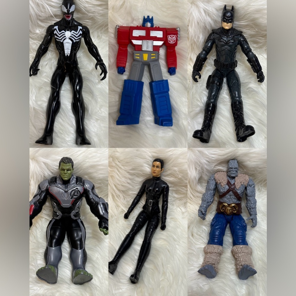 6 Action Figures